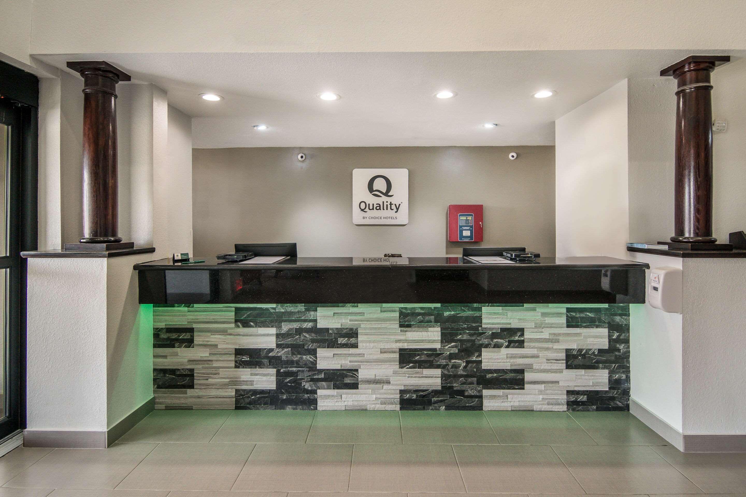 Quality Inn & Suites Fort Worth Exterior foto