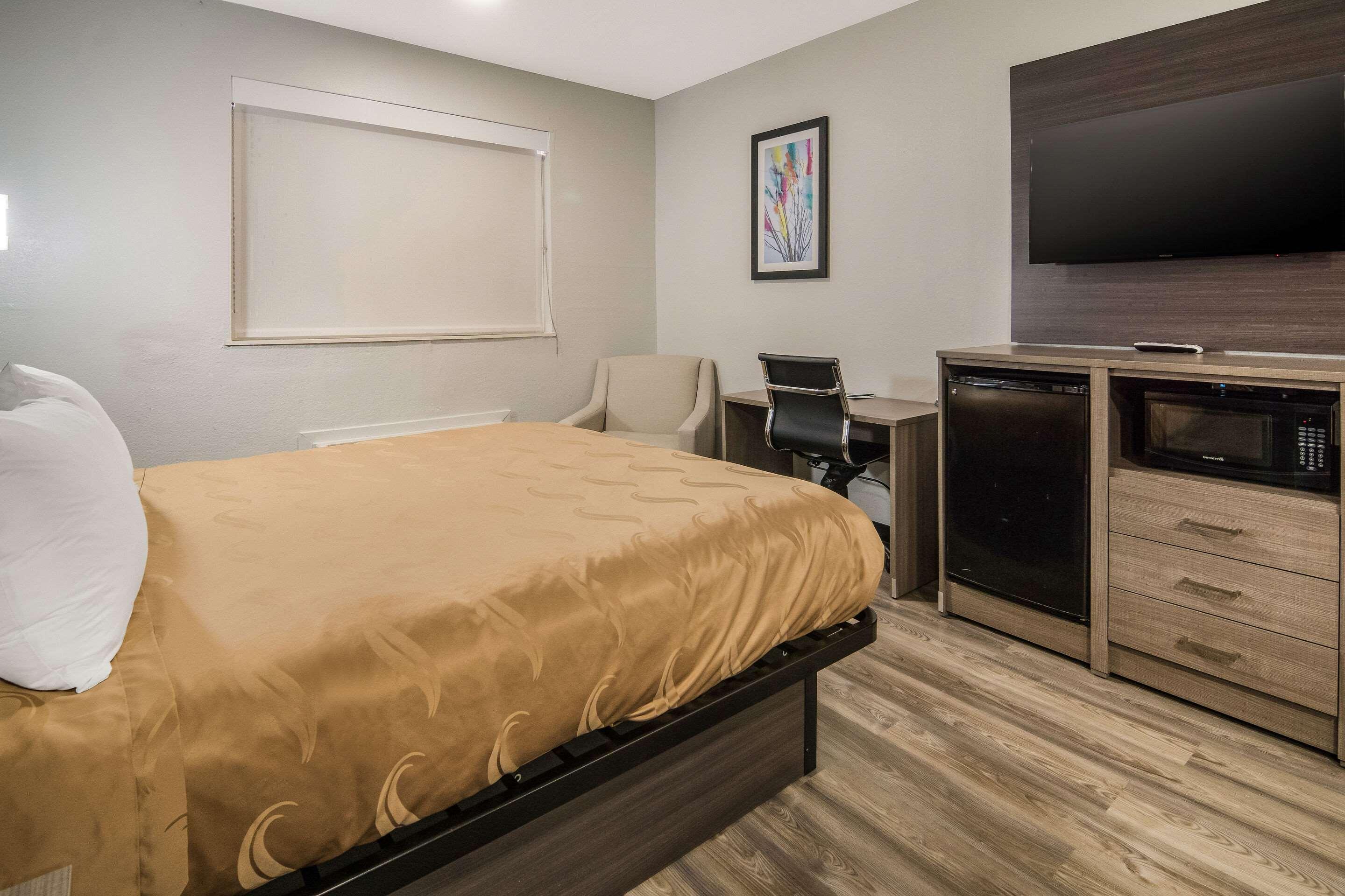 Quality Inn & Suites Fort Worth Exterior foto