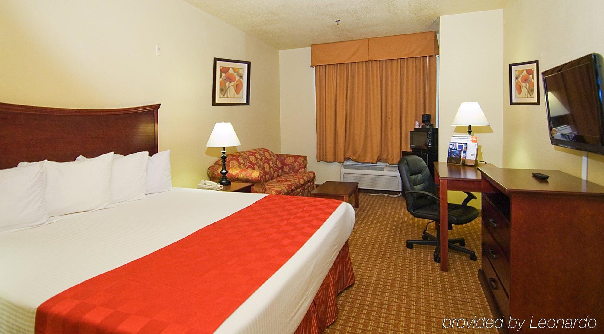 Quality Inn & Suites Fort Worth Exterior foto
