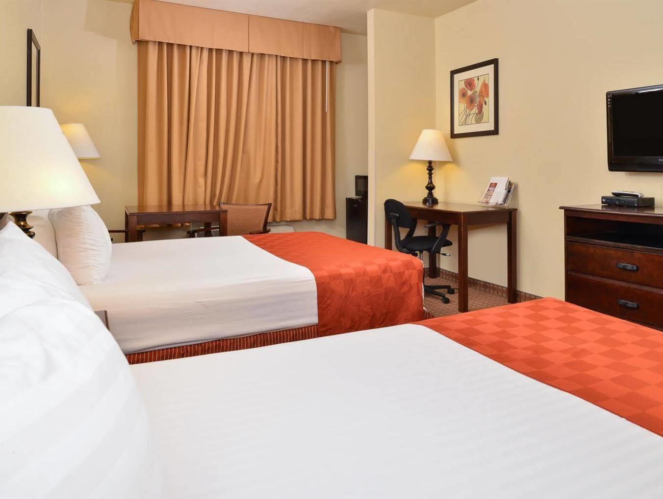 Quality Inn & Suites Fort Worth Exterior foto
